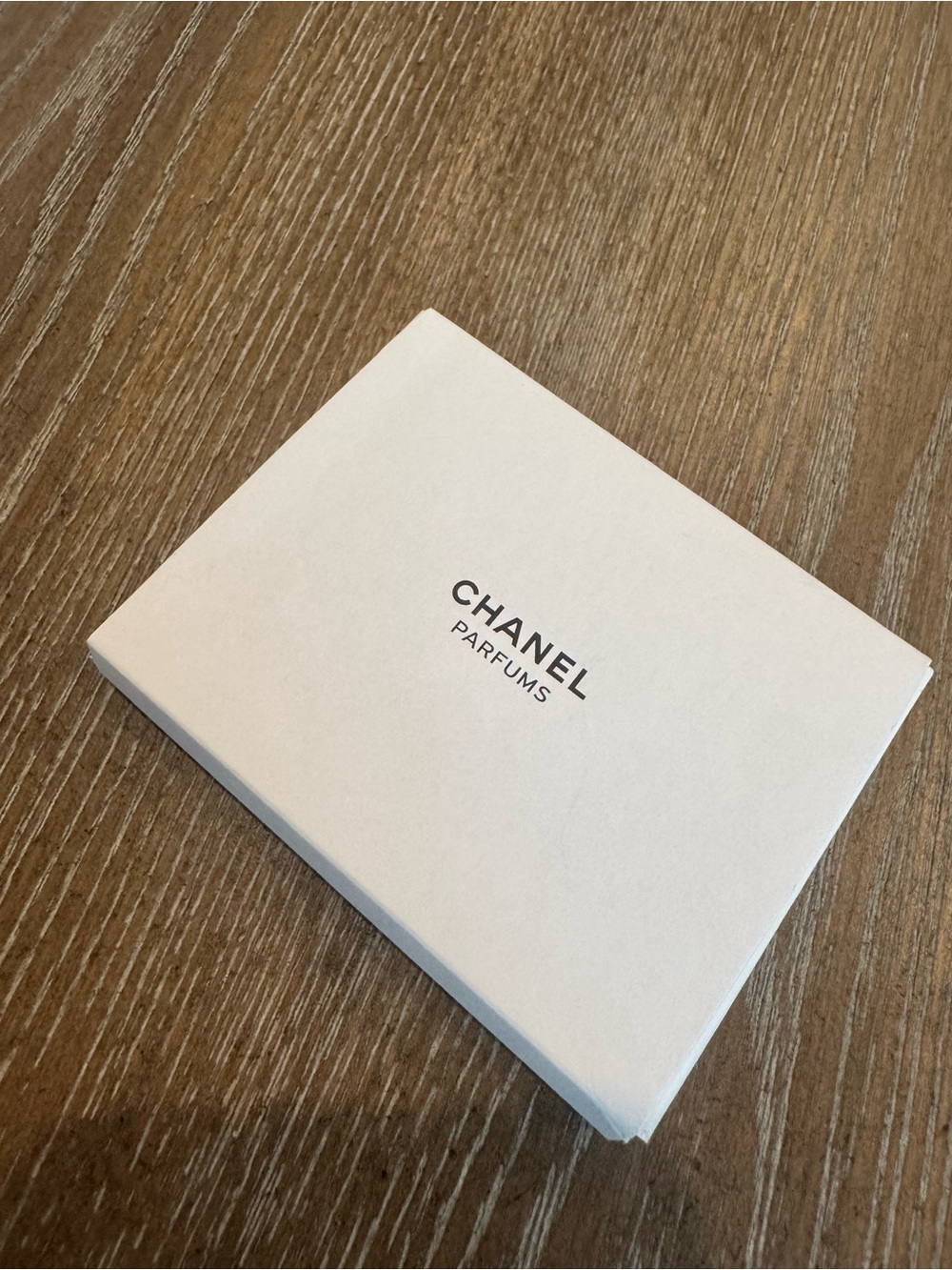 Chanel Parfums pins - Pink, Yellow, Green - Picture 5 of 6